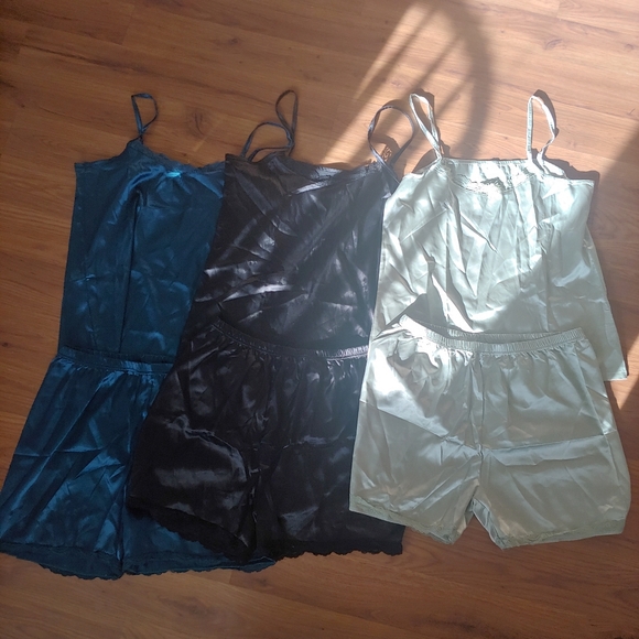NWOT Real Essentials Silk Satin 3 Pack Pajama Cami Shorts Lingerie Sleepwear M - Picture 4 of 14